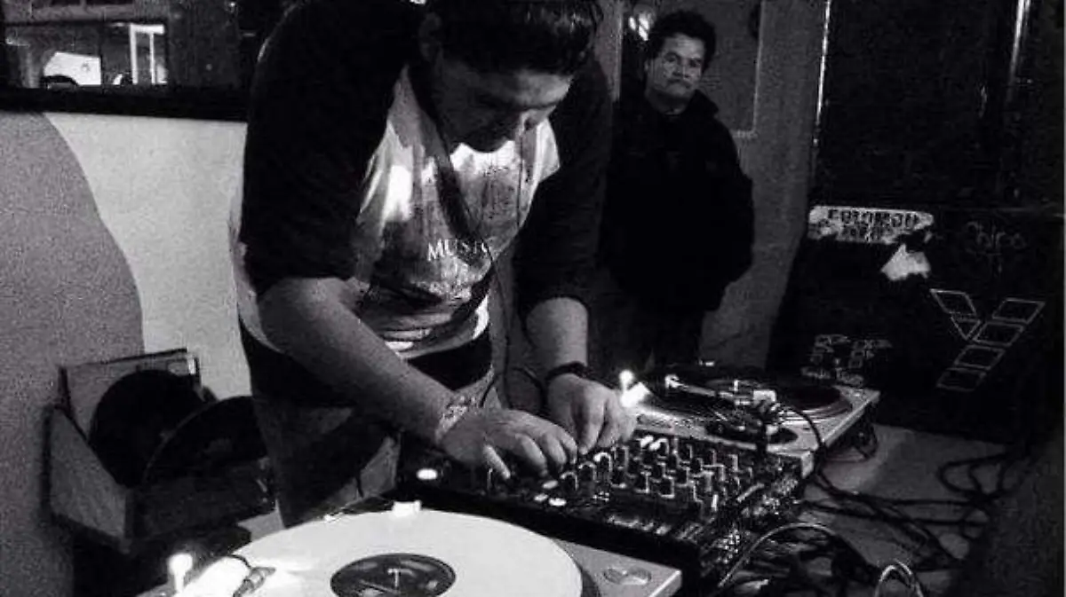 Dj y ajedrecista1